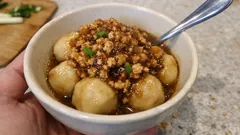 下茹でで味しみアップ。里芋のひき肉あんかけをとろっと仕上げる作り方