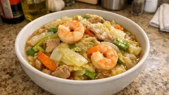 白菜は「芯→葉」で炒めるだけ—えびぷりっ、とろみがきれいに決まる中華うま煮