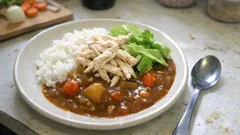 ささみは「後のせ」が正解：しっとり仕上がるトッピングカレーの作り方
