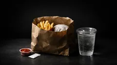 マクドナルドの注文が快適になる無料カスタム8選、塩なしポテトや氷なしドリンクも