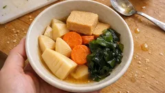 春の定番・若竹煮：たけのこはしっかり、わかめは最後にさっと煮るコツ