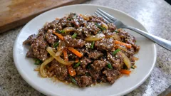 漬け込みなしで手早く！牛肉と玉ねぎのプルコギ風炒め（甘辛だれが絡むフライパンおかず）