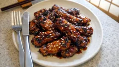 揚げずに照りっ照り。鶏スペアリブの名古屋風・甘辛焼き（フライパンで簡単）
